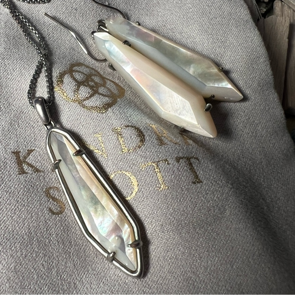 Kendra Scott iridescent set. Long adjustable necklace and dangle earrings.